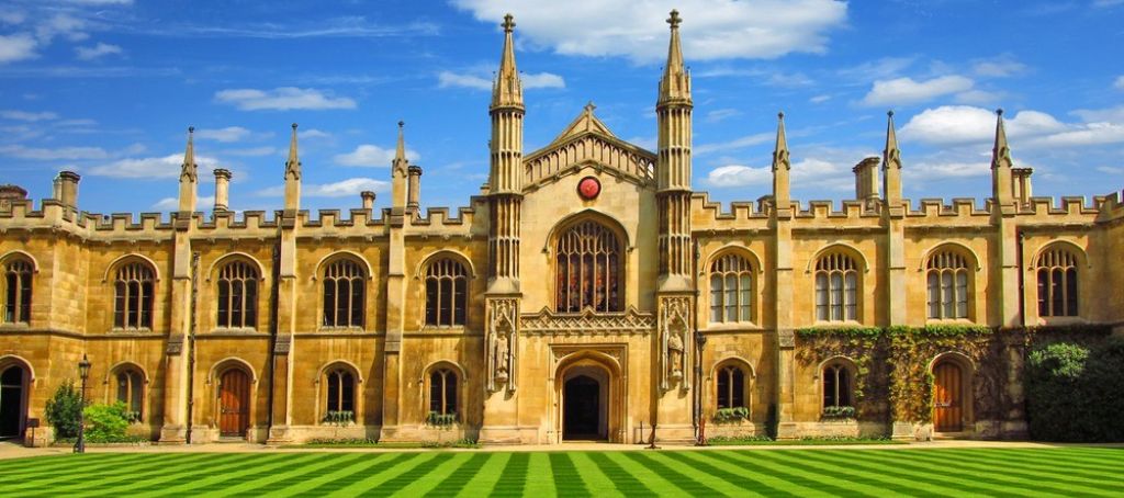 10 UK Universities Without IELTS For Indian Students